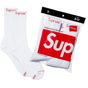 SUPREME SOCKS *NEW*